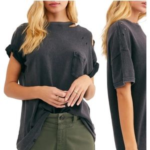 Used rubi ripped pocket tshirt